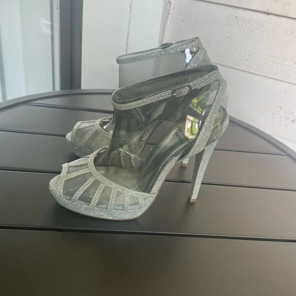 New Adrianna Papell Silver Mesh Platform Metallic Peep Toe Heels Size 7M